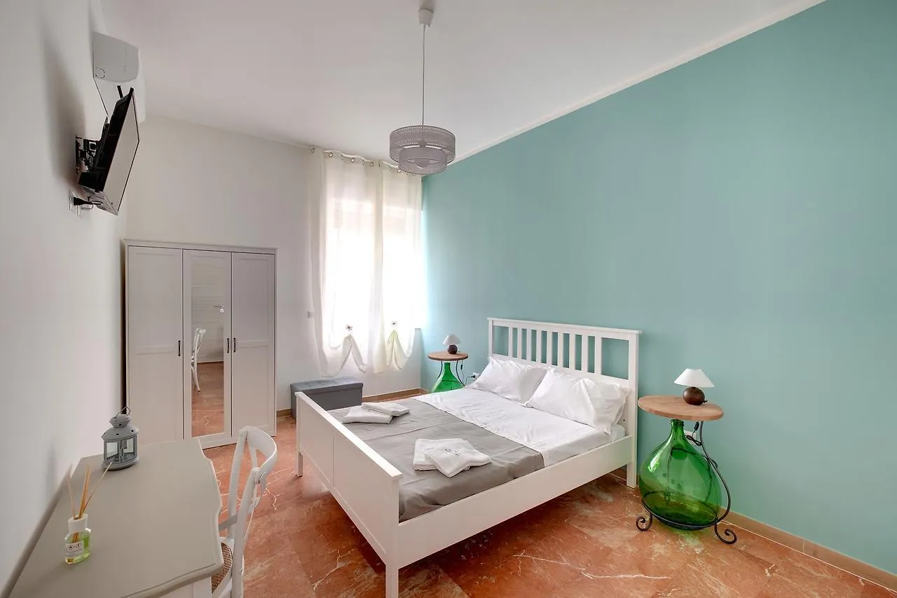 Butterfly B&B Lecce Couette-café
